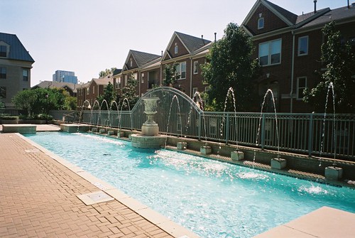 The pool at Paul’s apartment by Bonita la Banane, on Flickr
